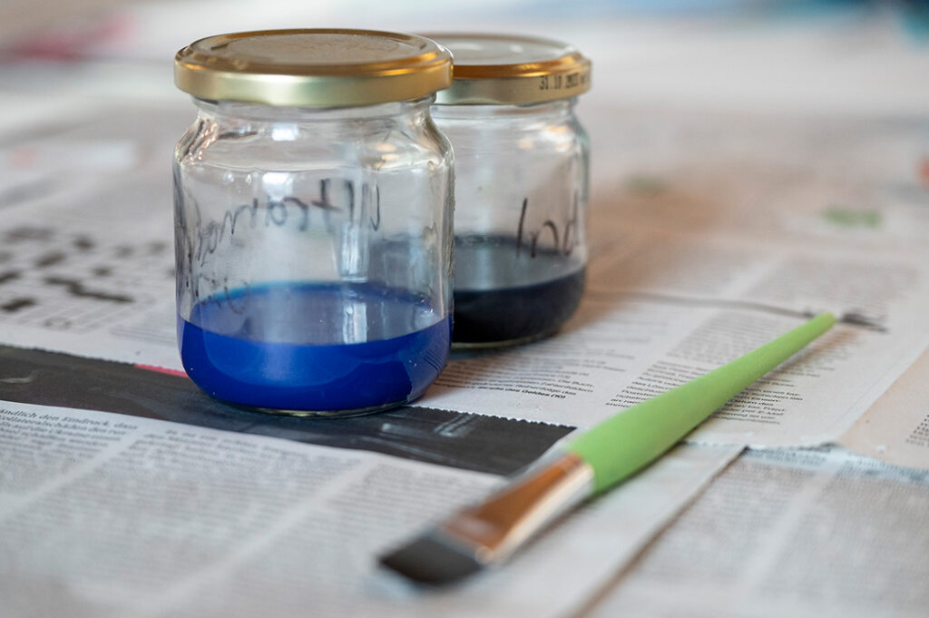 Aquarellfarben und Pinsel - Kunsttherapie Hauer - Fotografin Tanja Meißner